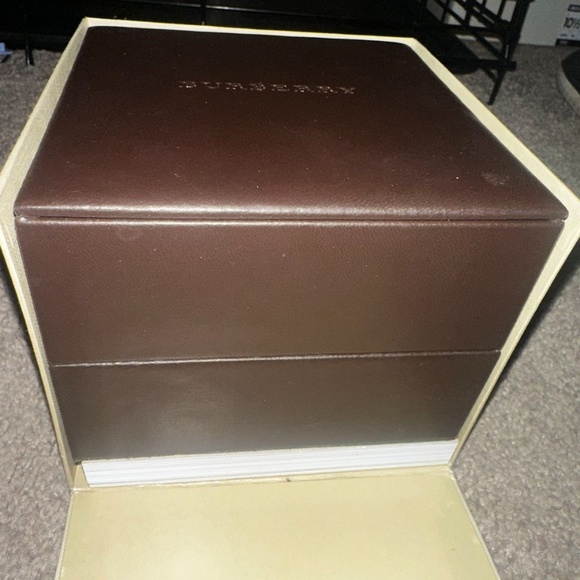 Burberry Nova Check Watch - Picture 2 of 4